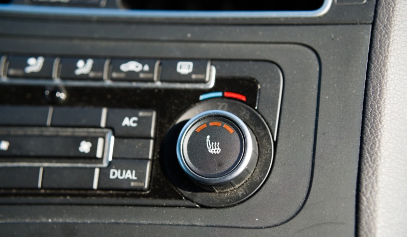 Volkswagen Touran full