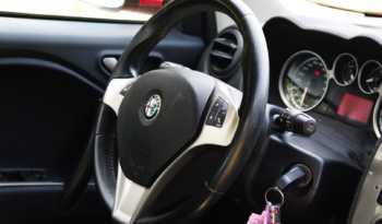 Alfa Romeo Mito full