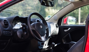 Alfa Romeo Mito full
