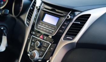 Hyundai i30 full