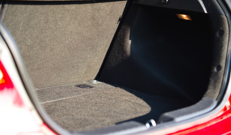 Hyundai i30 full