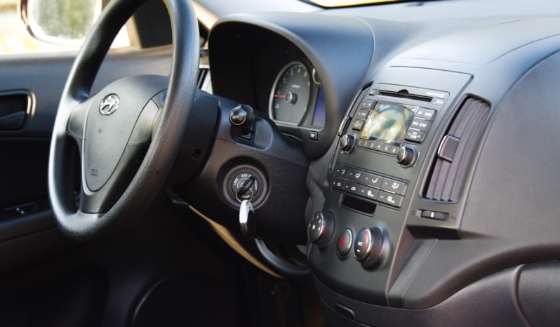 Hyundai i30 full