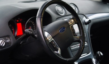Ford Mondeo full