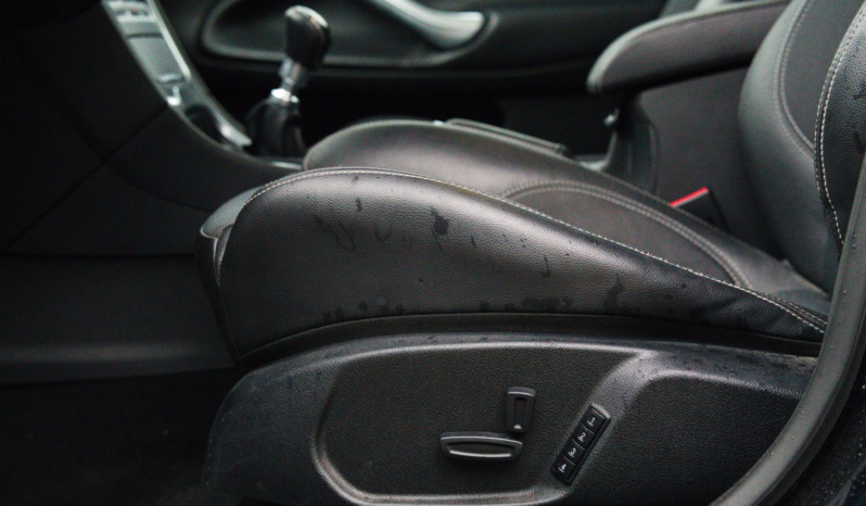 Ford Mondeo full