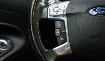 Ford Mondeo full
