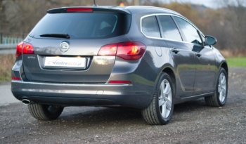 Opel Astra full