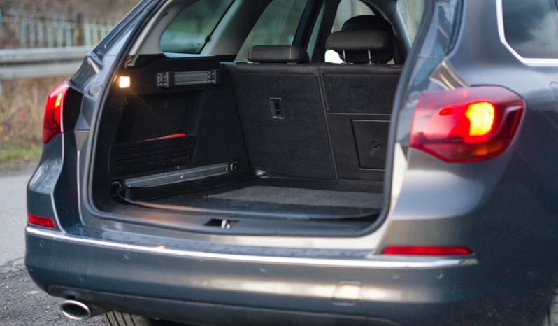 Opel Astra full