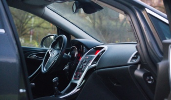 Opel Astra full