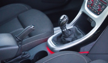 Opel Astra full