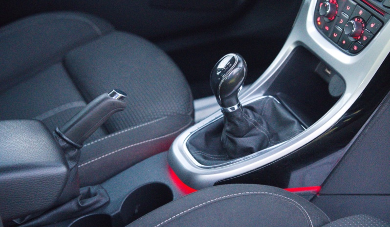 Opel Astra full