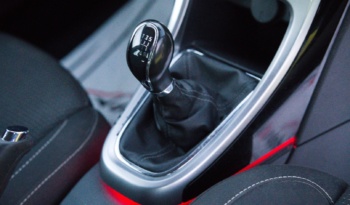 Opel Astra full