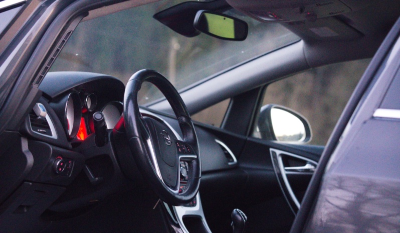 Opel Astra full