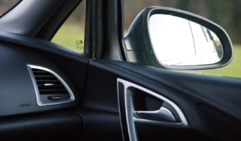Opel Astra full