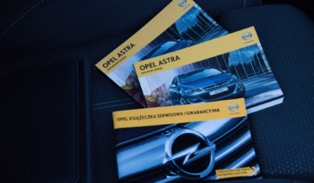 Opel Astra full
