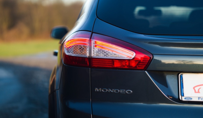 Ford Mondeo full