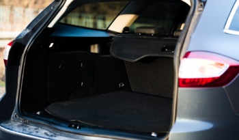 Ford Mondeo full