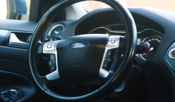 Ford Mondeo full