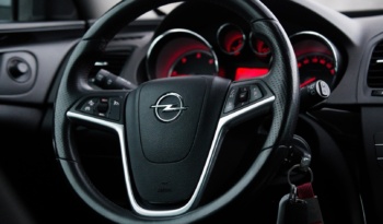 Opel Insignia full