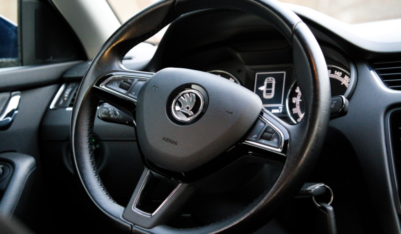 Skoda Octavia full