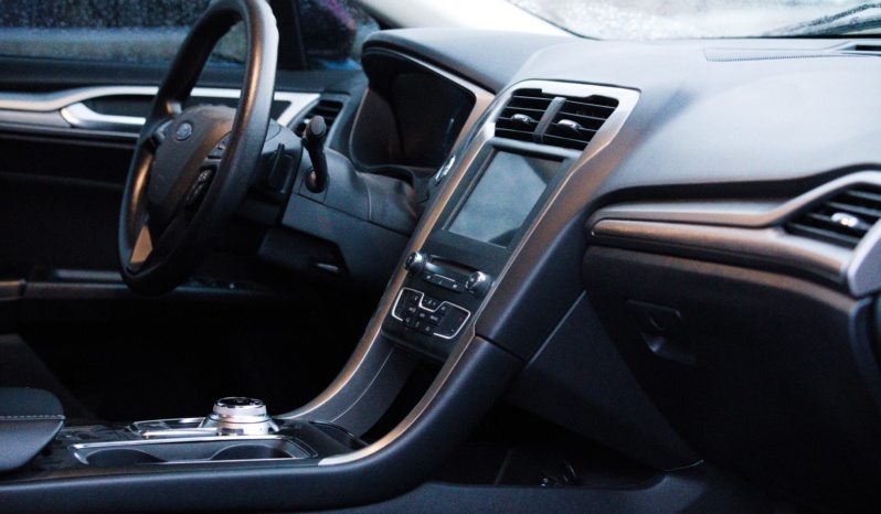 Ford Fusion full