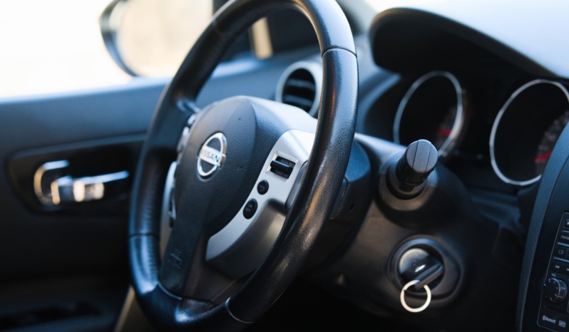 Nissan Qashqai+2 full