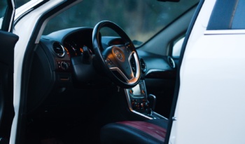 Opel Antara full