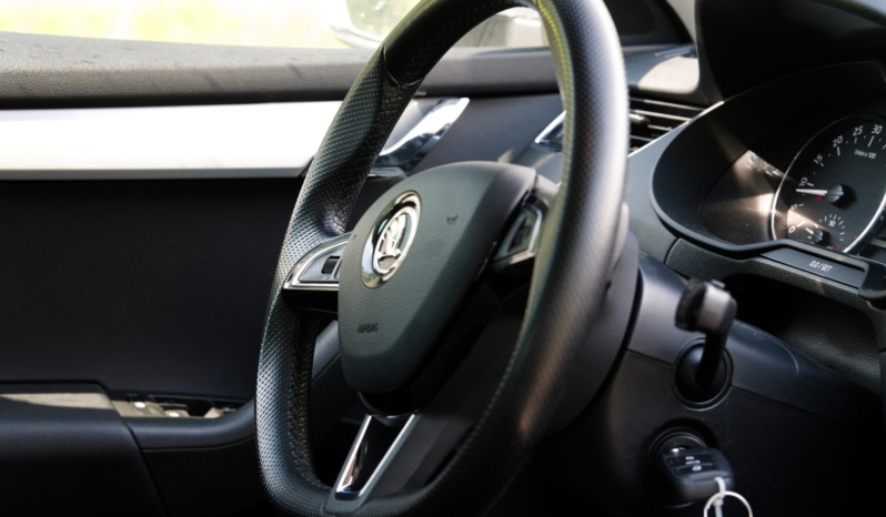 Skoda Octavia full