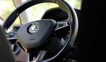 Skoda Octavia full