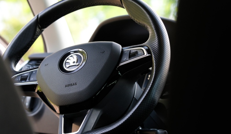 Skoda Octavia full