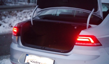 Volkswagen Passat full