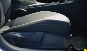 Volkswagen Passat full