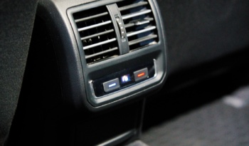 Volkswagen Passat full