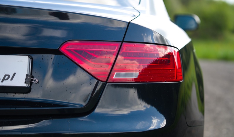 Audi A5 Coupe full