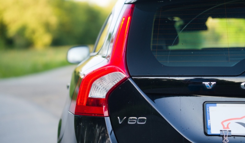 Volvo V60 full