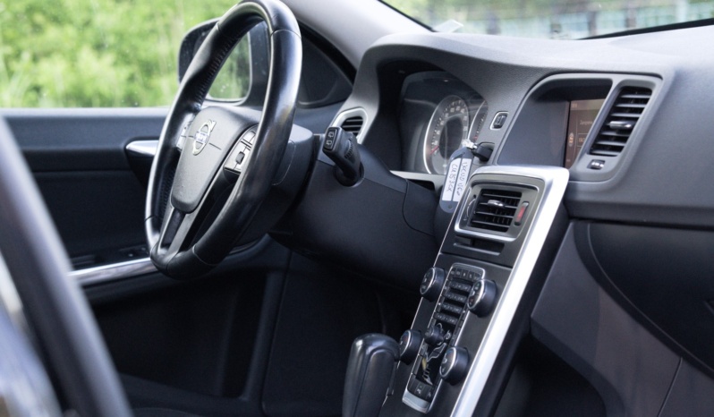 Volvo V60 full