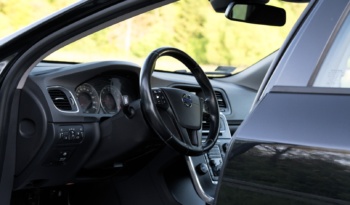 Volvo V60 full