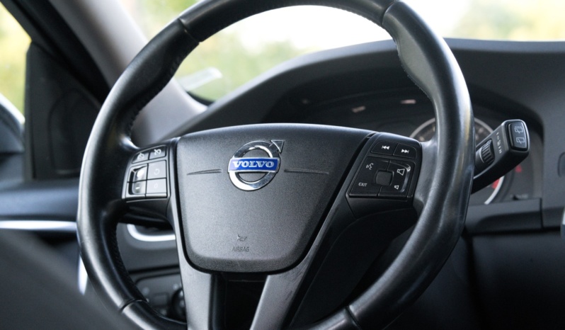 Volvo V60 full