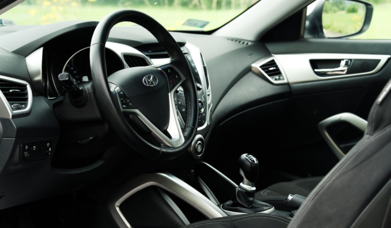 Hyundai Veloster full