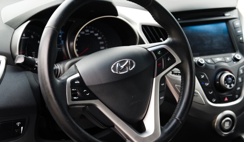 Hyundai Veloster full
