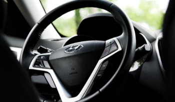 Hyundai Veloster full