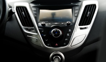 Hyundai Veloster full