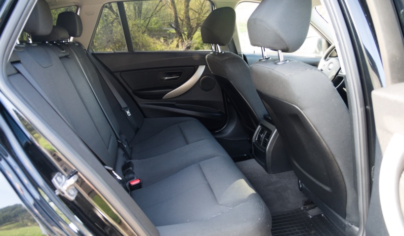 BMW 320 full
