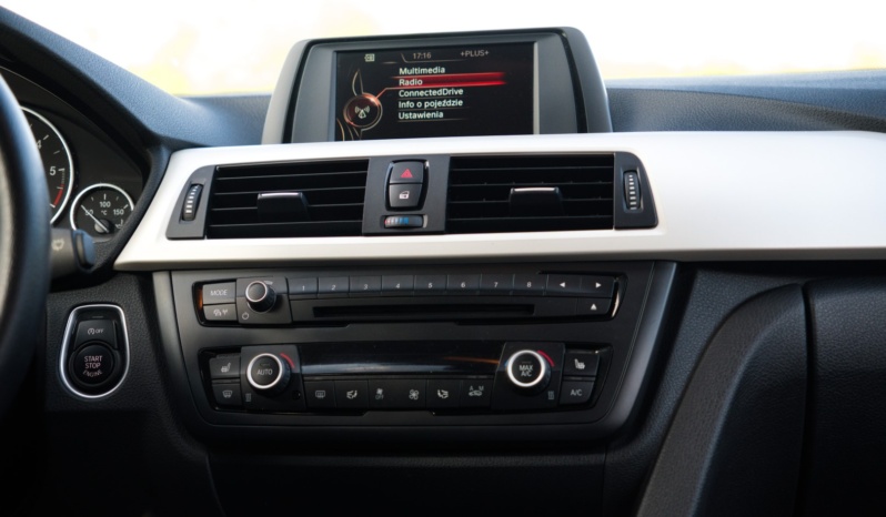 BMW 320 full
