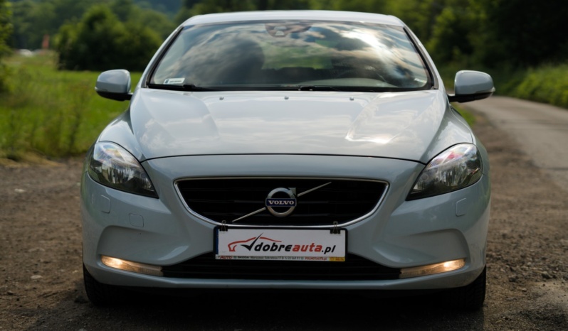 Volvo V40 full