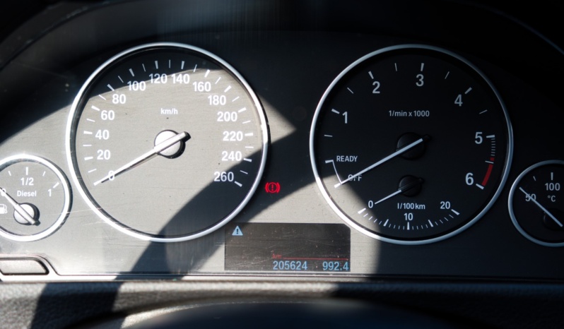BMW 320 full