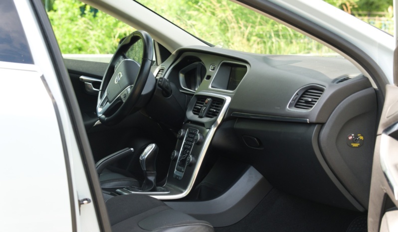 Volvo V40 full