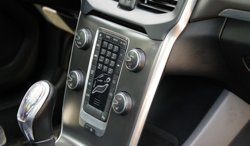 Volvo V40 full