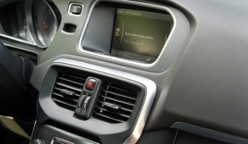 Volvo V40 full