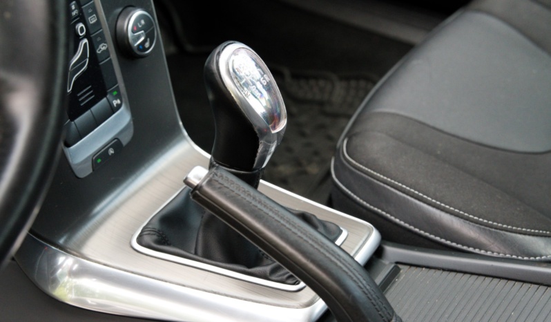 Volvo V40 full