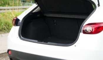 Mazda 3 full